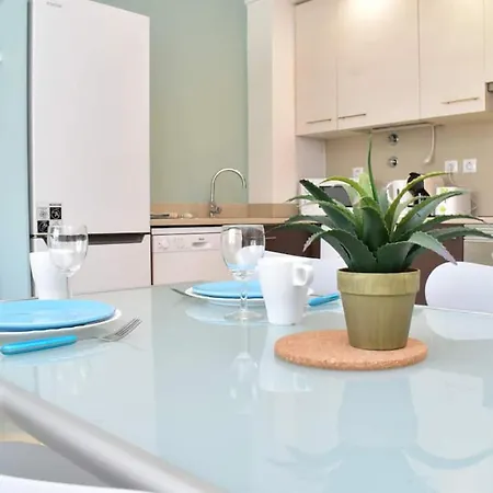 Hotel de apartamente Elvira Apartments With Pool Suite *