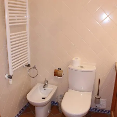 Hotel de apartamente Elvira Apartments With Pool Suite